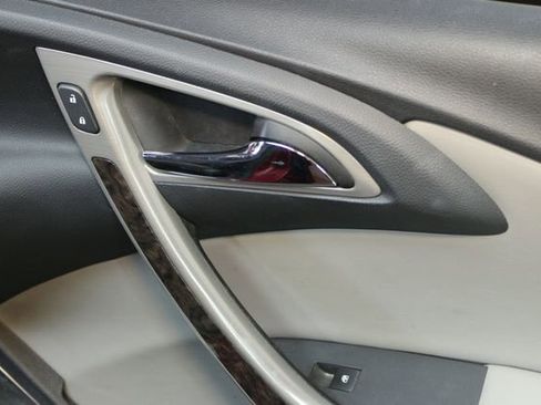 Used 2017 Buick Verano Convenience image 9