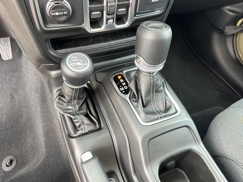 New 2026 Jeep Gladiator Sport image 36