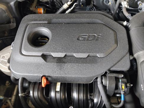 Used 2019 Hyundai Santa Fe SEL w/ Cargo Package FWD image 30
