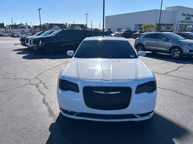 Used 2018 Chrysler 300 S w/ Safetytec Plus Group RWD image 3