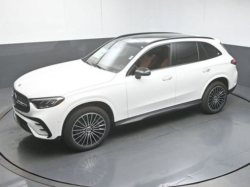 New 2026 Mercedes-Benz GLC 300 image 46