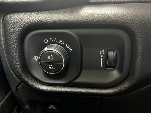 Used 2023 RAM 1500 Big Horn AWD/4WD image 17