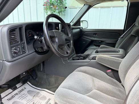 Used 2004 Chevrolet Silverado 1500 LS w/ Light Duty Power Package RWD image 11