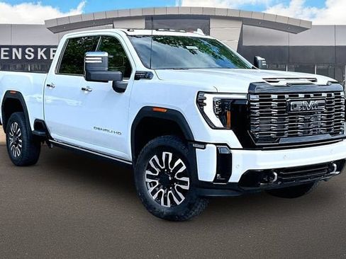 New 2026 GMC Sierra 2500 Denali Ultimate w/ Max Trailering Package AWD/4WD image 2