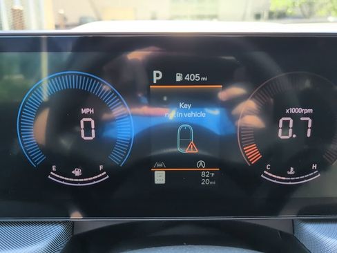 Used 2025 Hyundai Sonata SE FWD image 14