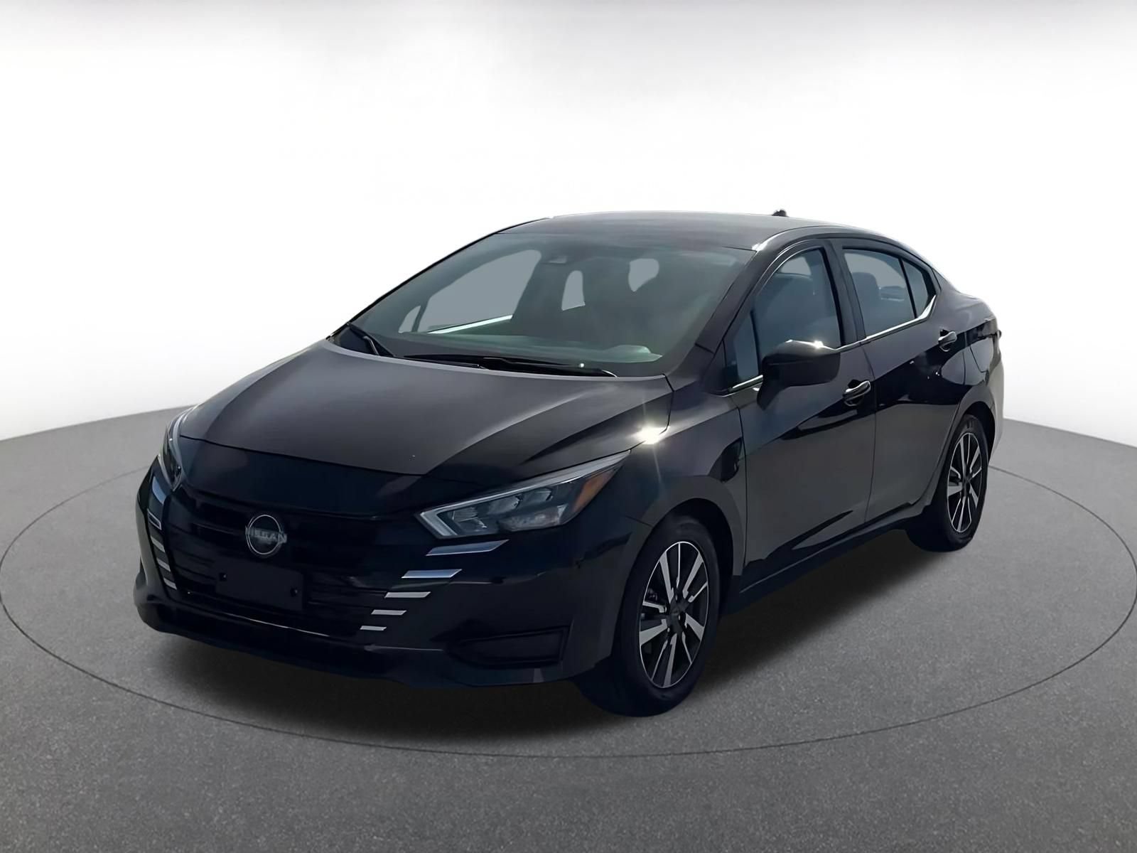 Used 2025 Nissan Versa SV FWD image 6