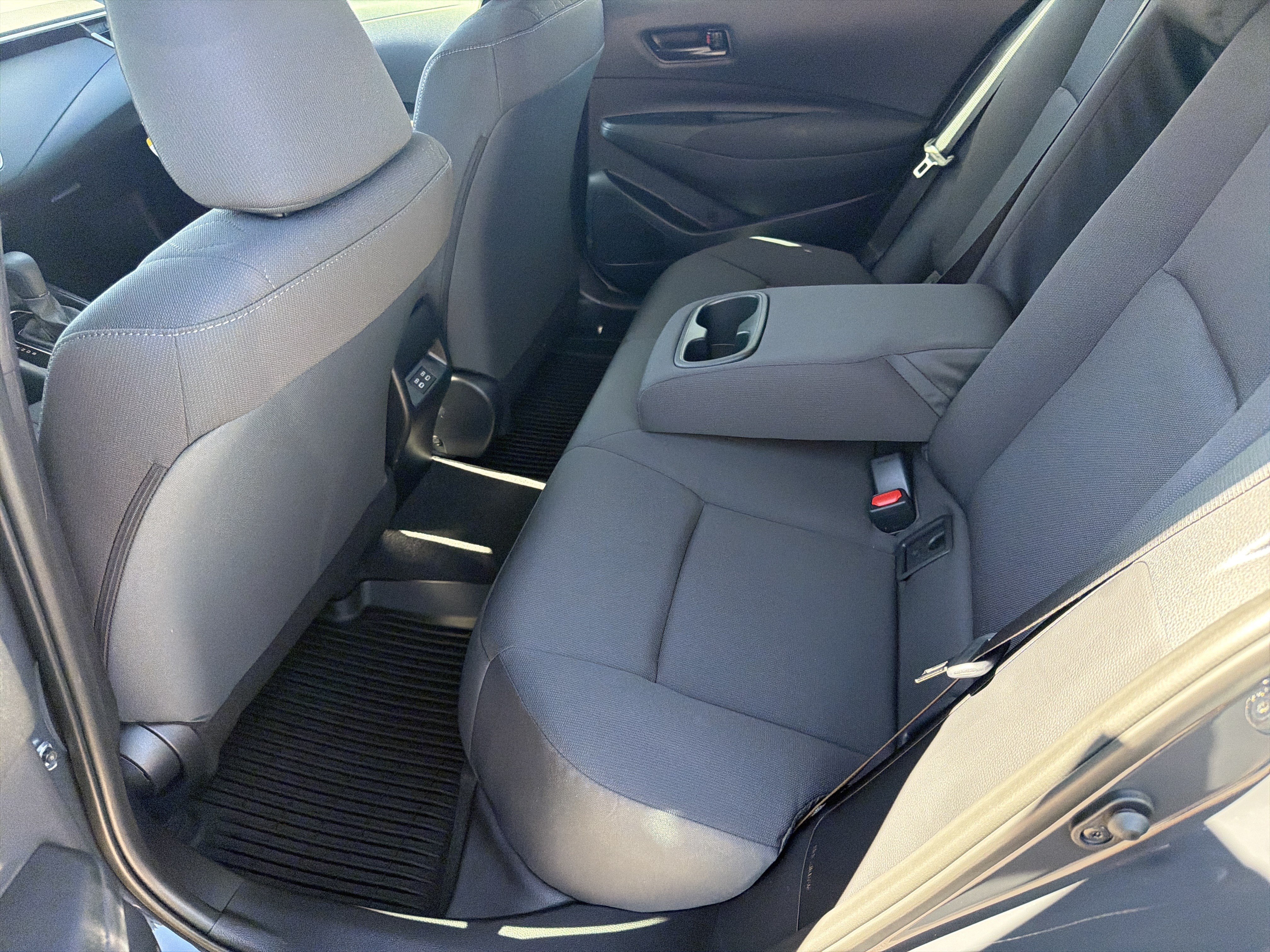 New 2027 Toyota Corolla LE FWD image 19