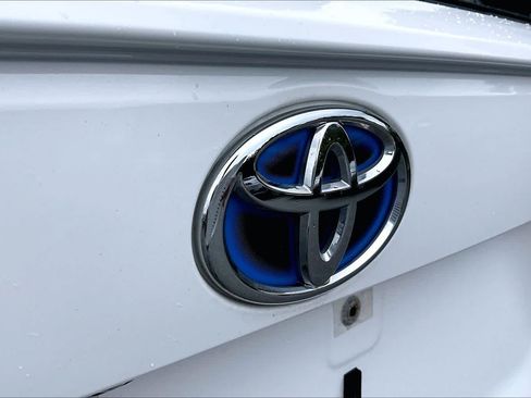 Used 2024 Toyota RAV4 SE w/ Weather & Moonroof Package AWD/4WD image 30