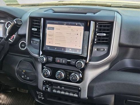 New 2025 RAM 3500 Tradesman AWD/4WD image 13