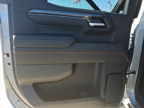 New 2026 GMC Sierra 1500 AT4 w/ AT4 Premium Package AWD/4WD image 18
