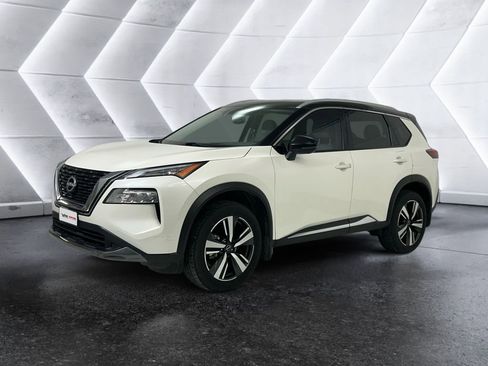 Used 2023 Nissan Rogue SL AWD/4WD image 3