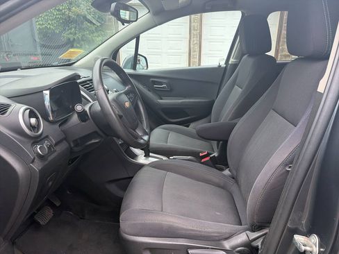 Used 2016 Chevrolet Trax LT AWD/4WD image 10
