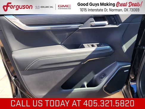 New 2027 GMC Acadia Elevation FWD image 13