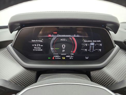 Used 2023 Audi RS e-tron GT w/ Carbon Performance Package AWD/4WD image 9