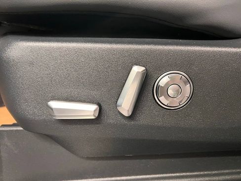 Used 2025 Lincoln Navigator Reserve w/ Jet Appearance Package image 31