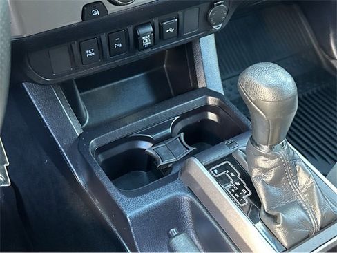 Used 2021 Toyota Tacoma SR5 image 28