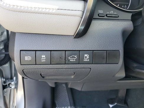 Used 2023 Toyota Camry SE image 16