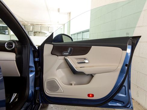 Used 2025 Mercedes-Benz CLA 250 CLA 250 image 27