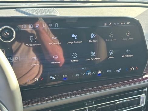 New 2026 Chevrolet Traverse Z71 w/ Enhanced Driving Package AWD/4WD image 8