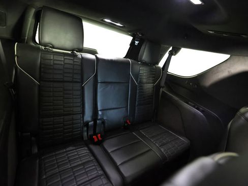 Used 2025 Cadillac Escalade Sport Platinum AWD/4WD image 12