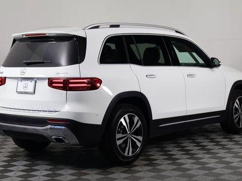 New 2026 Mercedes-Benz GLB 250 4MATIC image 2
