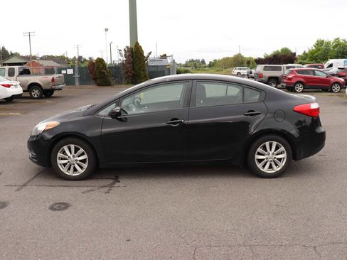 Used 2016 Kia Forte LX w/ LX Popular Plus Package FWD image 8