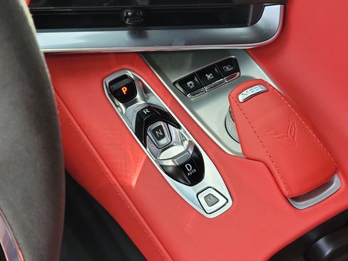 Used 2025 Chevrolet Corvette Z06 RWD image 23