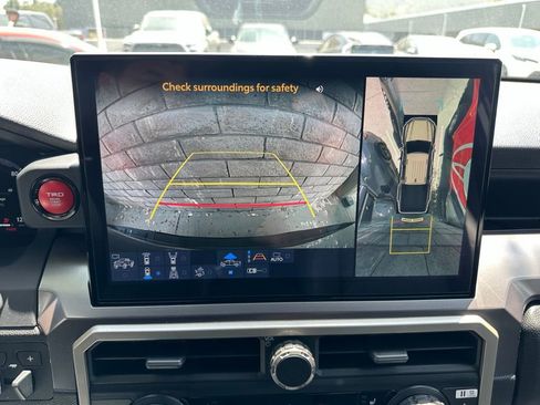 Used 2024 Toyota Tacoma TRD Sport w/ TRD Sport Premium Package AWD/4WD image 14