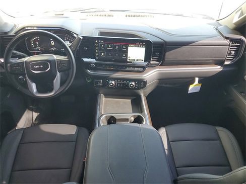 Used 2024 GMC Sierra 2500 SLT w/ SLT Premium Package image 3