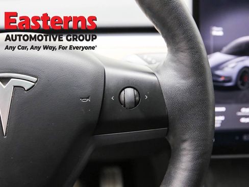 Used 2023 Tesla Model 3 Performance image 16