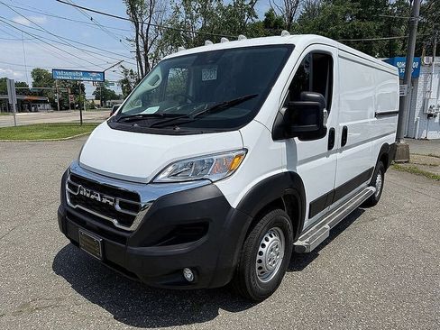 Used 2025 RAM ProMaster 2500 w/ U-Haul Equipment Group FWD image 3