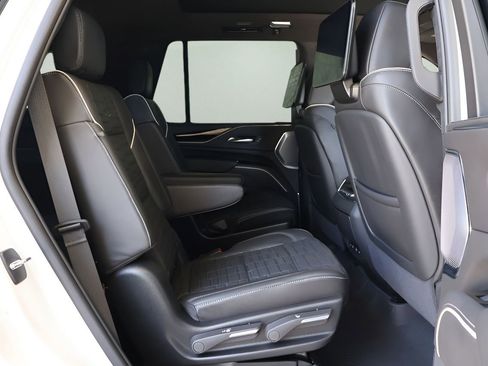 Used 2024 Cadillac Escalade V w/ LPO, ONYX Package AWD/4WD image 21