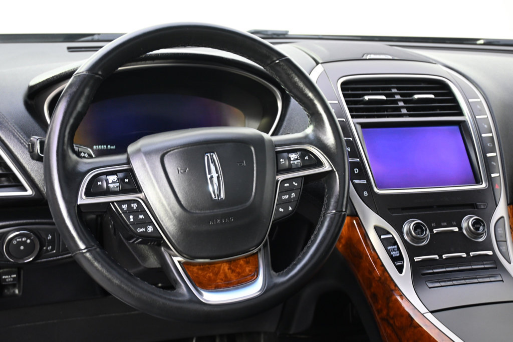 Used 2019 Lincoln Nautilus Reserve AWD/4WD image 12