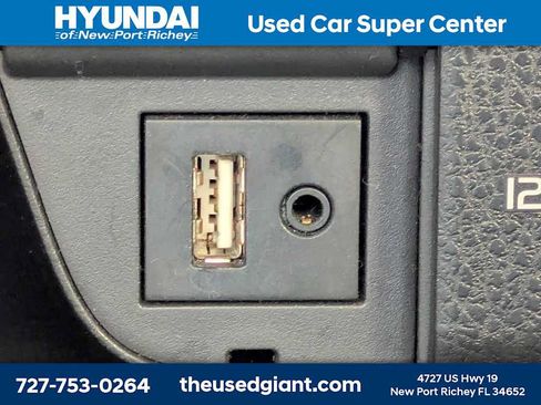 Used 2018 Toyota Camry LE FWD image 23