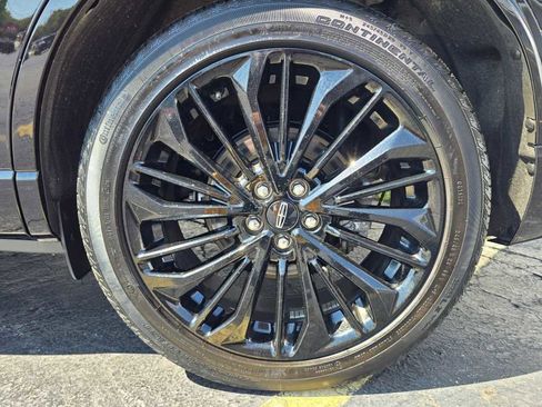 Used 2025 Lincoln Corsair Reserve w/ Equipment Group 202A image 4