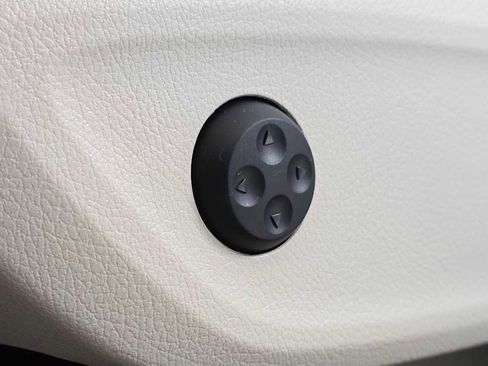 Used 2022 Mercedes-Benz GLE 350 4MATIC image 26