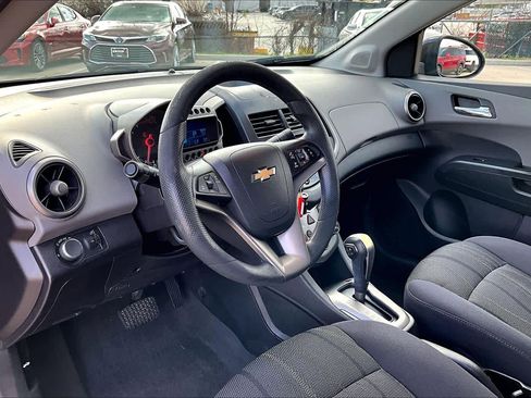 Used 2015 Chevrolet Sonic LT image 16