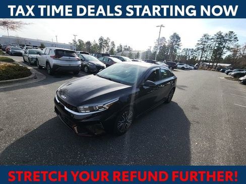 Used 2022 Kia Forte GT-Line w/ GT-Line Premium Package image 5