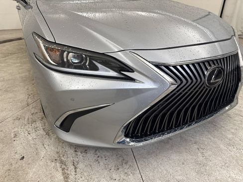 Used 2024 Lexus ES 350 w/ Premium Package FWD image 16
