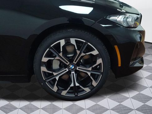 Used 2026 BMW 330i Sedan w/ Premium Package image 11