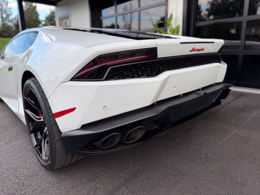 Used 2016 Lamborghini Huracan LP 610-4 AWD/4WD image 11