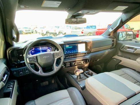 Certified 2025 Chevrolet Silverado 1500 ZR2 image 37