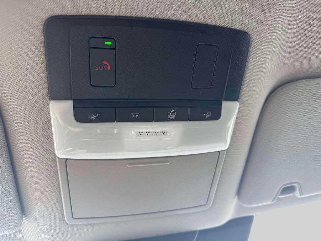 Used 2024 Nissan Pathfinder SL AWD/4WD image 28