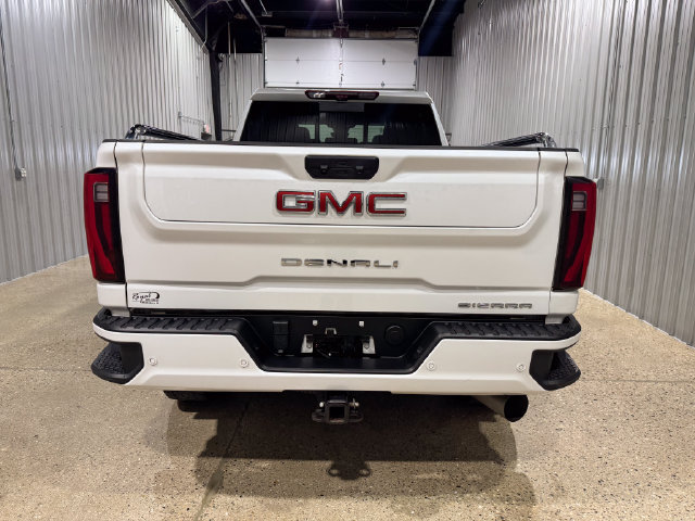 Used 2024 GMC Sierra 2500 Denali w/ Denali Reserve Package AWD/4WD image 4