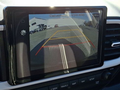 Certified 2024 Hyundai Venue Limited image 17