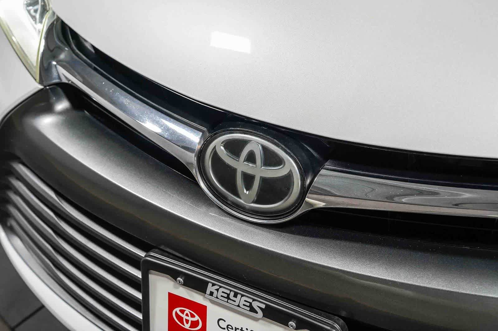 Certified 2016 Toyota Camry XLE w/ Advanced Technology Package FWD image 9