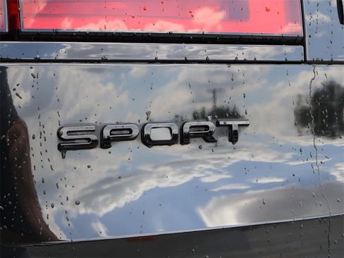 Used 2024 Land Rover Range Rover Sport Dynamic SE image 8