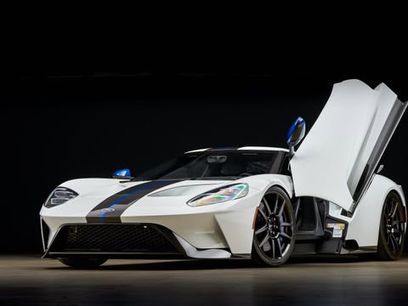 Used 2021 Ford GT Carbon Series