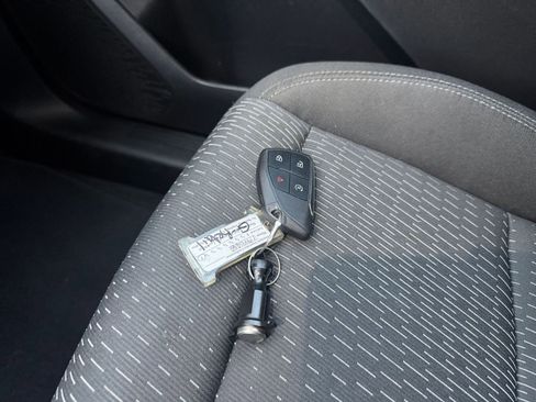 Used 2025 Chevrolet Equinox LT image 22