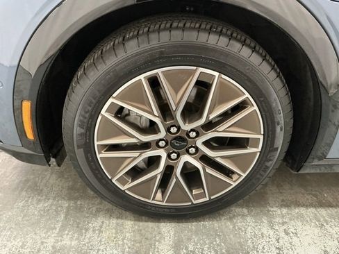 Used 2024 Ford Mustang Mach-E Premium image 10